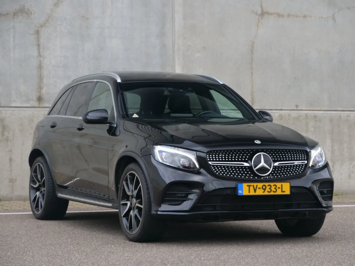 GLC 250 4MATIC | AMG | NL auto | Panorama | Burmester | Aantoonbaar onderhouden..