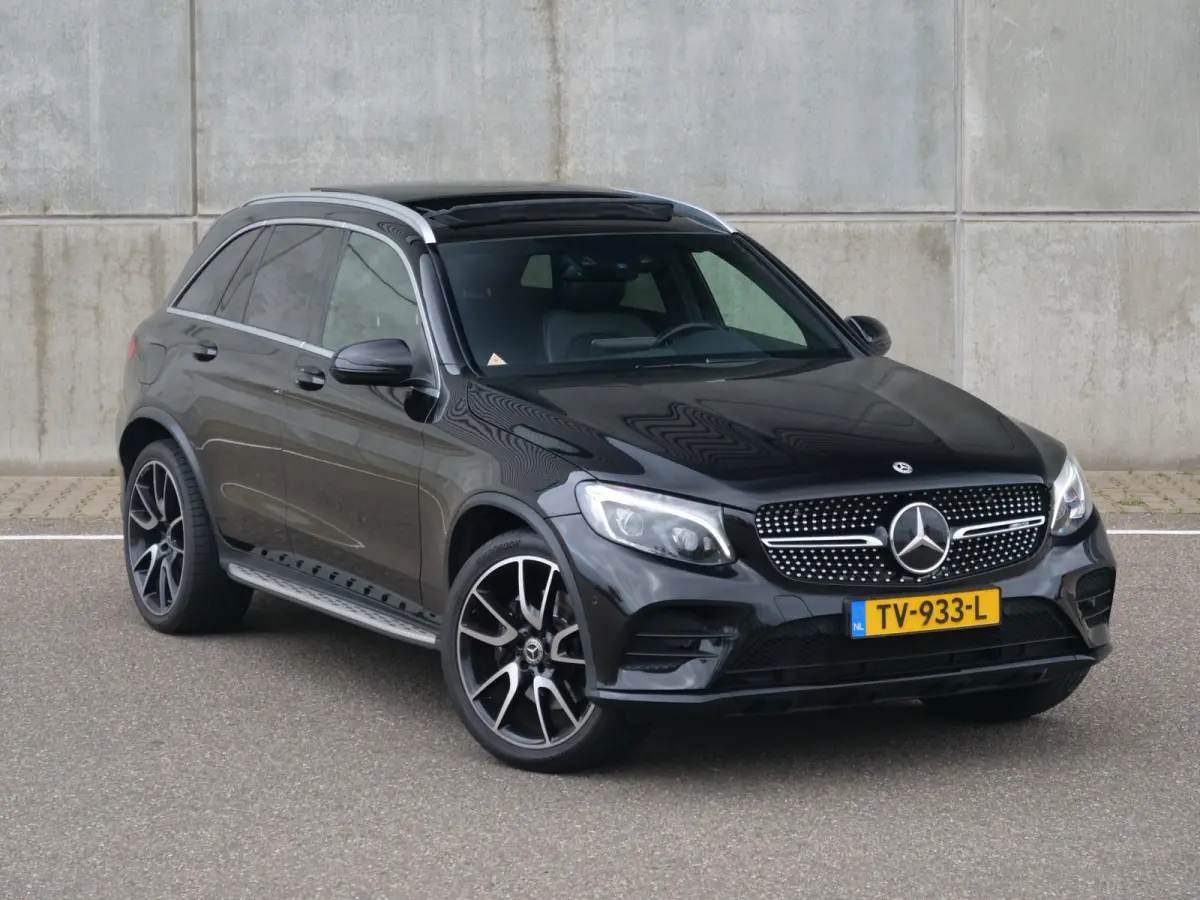 GLC 250 4MATIC | AMG | NL auto | Panorama | Burmester | Aantoonbaar onderhouden..