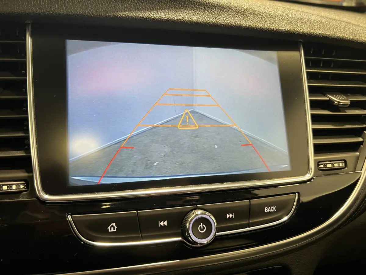 1.4 Turbo Black Edition | Navigatie/Android/Apple Carplay | Stoel + Stuur verw. | Comfortstoelen Leder | Schuifdak | LMV 18" | Cruise Control | DAB | PDC V+A | Camera | Climate Control