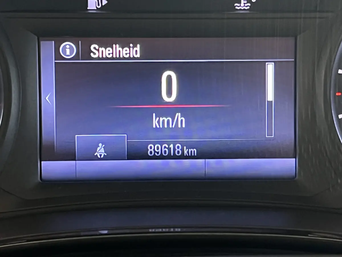 1.4 Turbo Black Edition | Navigatie/Android/Apple Carplay | Stoel + Stuur verw. | Comfortstoelen Leder | Schuifdak | LMV 18" | Cruise Control | DAB | PDC V+A | Camera | Climate Control