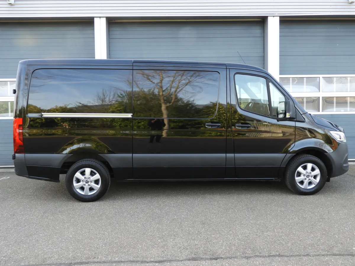 317 1.9 CDI L2H1 RWD AUT | LED | CAMERA | MBUX