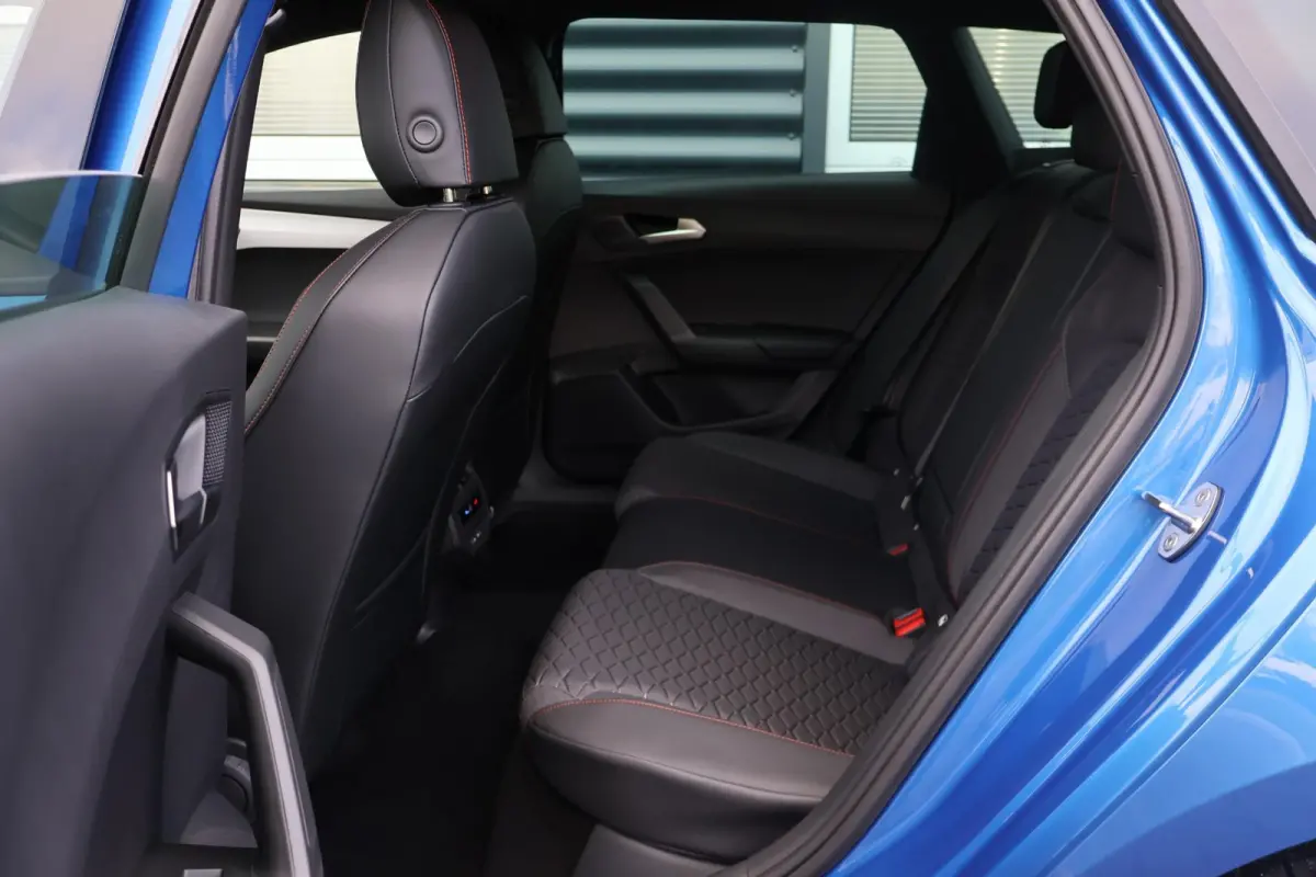 1.5 TSI 204pk e-Hybrid FR Business | Technology Pack | 18" Velgen