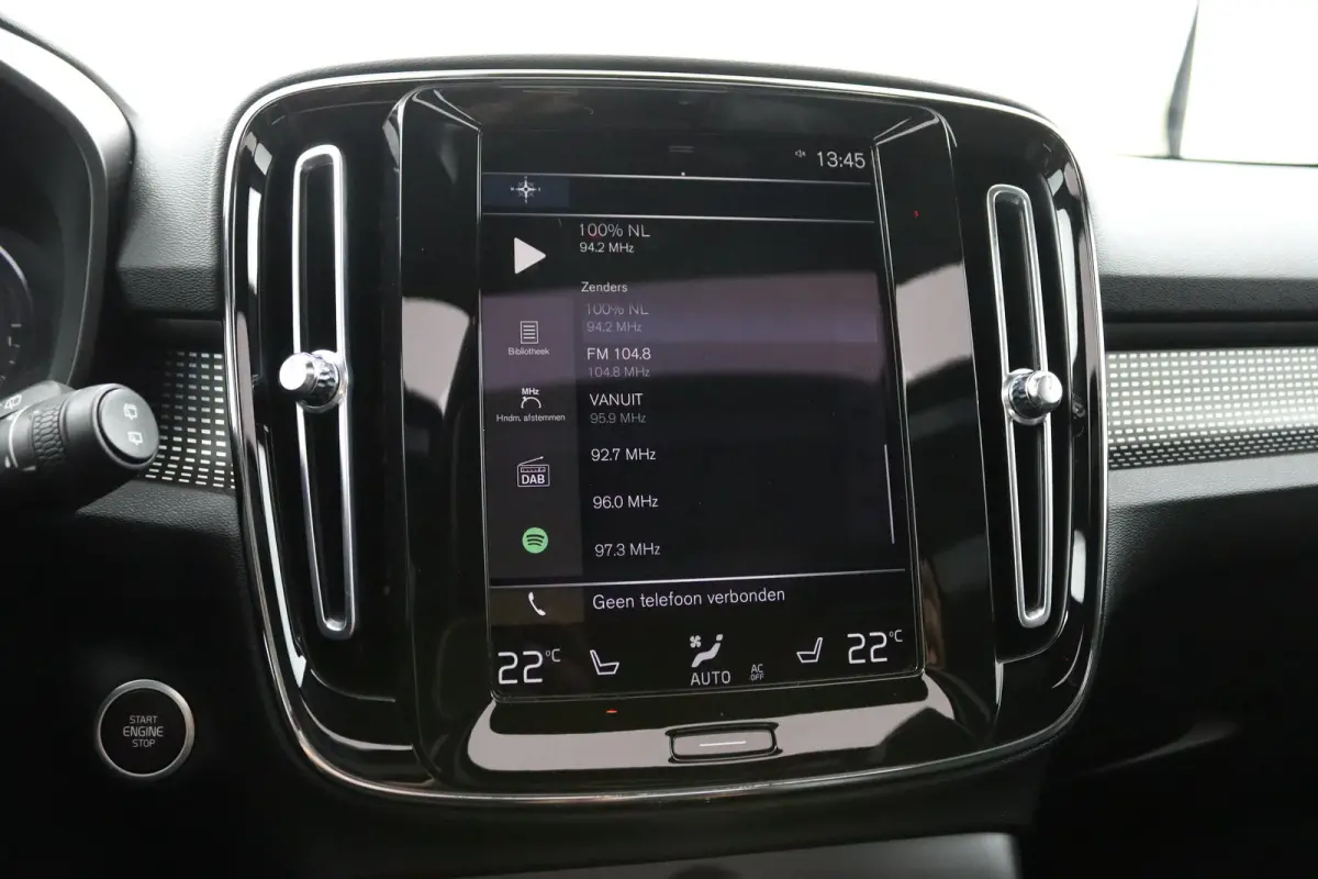 T4 R-Design | Panoramadak | Harman Kardon | 360 Camera | Elektrische stoelen | Adaptieve cruise control | BLIS |