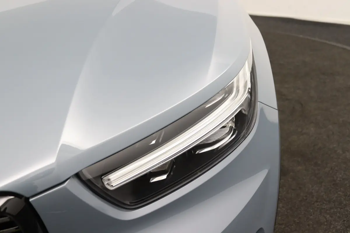 T4 R-Design | Panoramadak | Harman Kardon | 360 Camera | Elektrische stoelen | Adaptieve cruise control | BLIS |