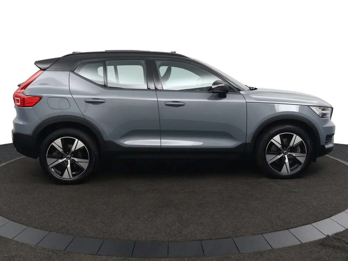 T4 R-Design | Panoramadak | Harman Kardon | 360 Camera | Elektrische stoelen | Adaptieve cruise control | BLIS |