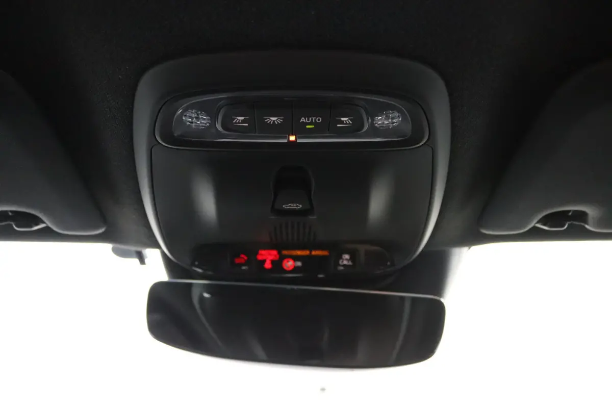 T4 R-Design | Panoramadak | Harman Kardon | 360 Camera | Elektrische stoelen | Adaptieve cruise control | BLIS |
