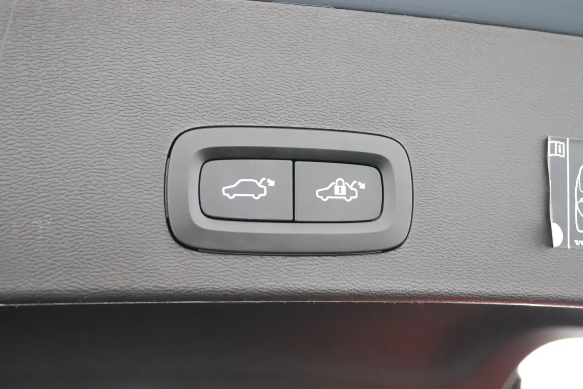 T4 R-Design | Panoramadak | Harman Kardon | 360 Camera | Elektrische stoelen | Adaptieve cruise control | BLIS |