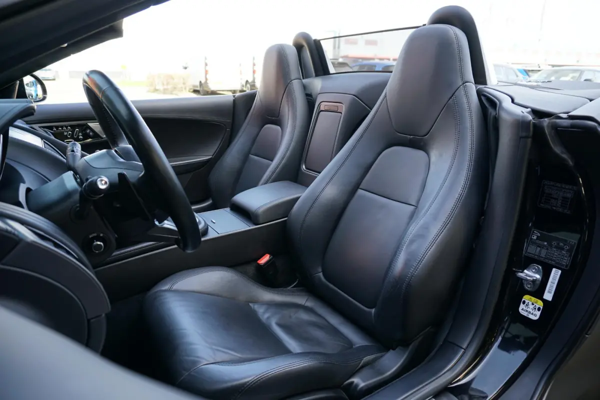 3.0 V6 340PK / DODEHOEK / KEYLESS / LEDER /