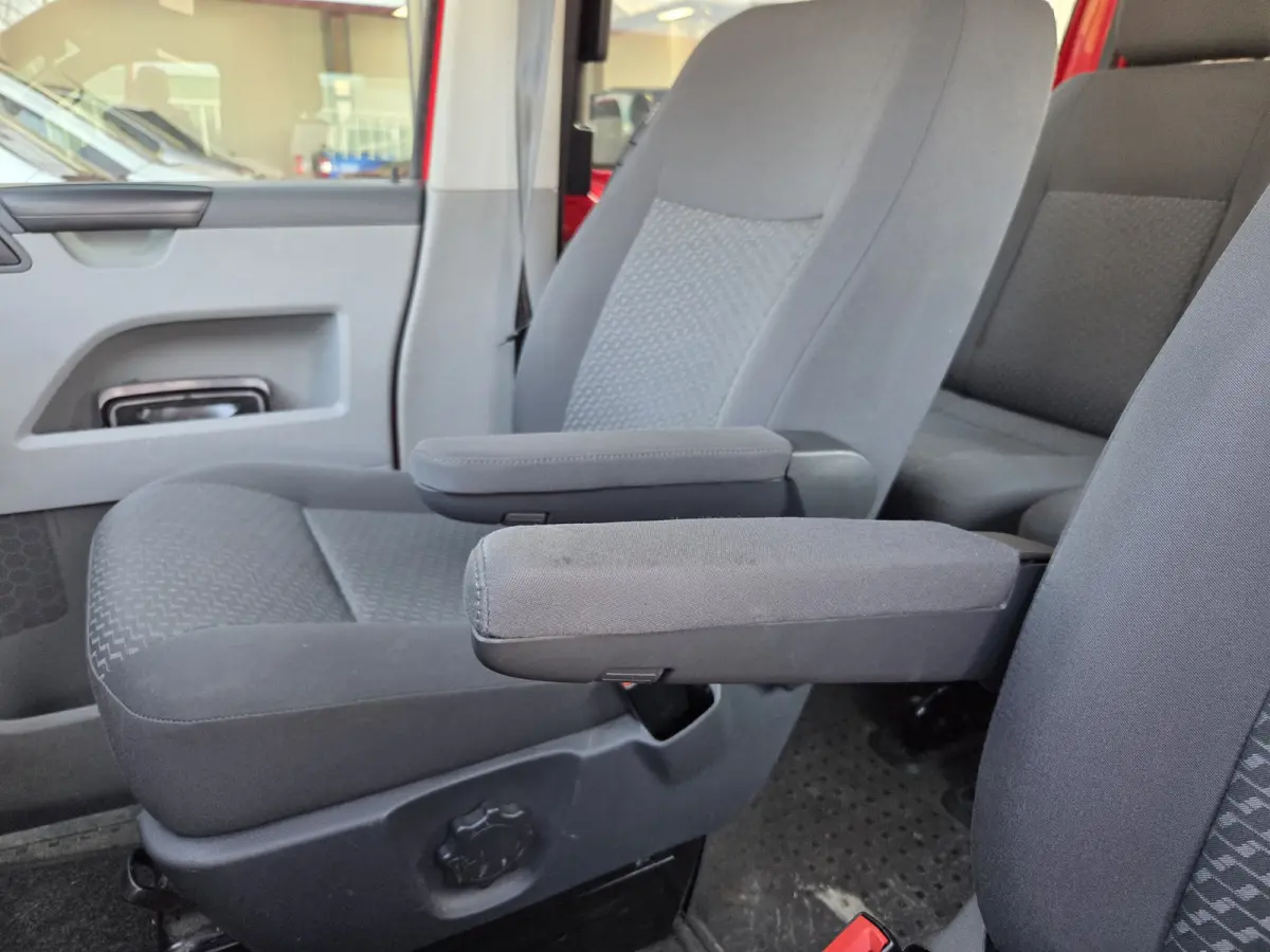 2.0 TDI L2 Comfortline Autom. 8-Personen