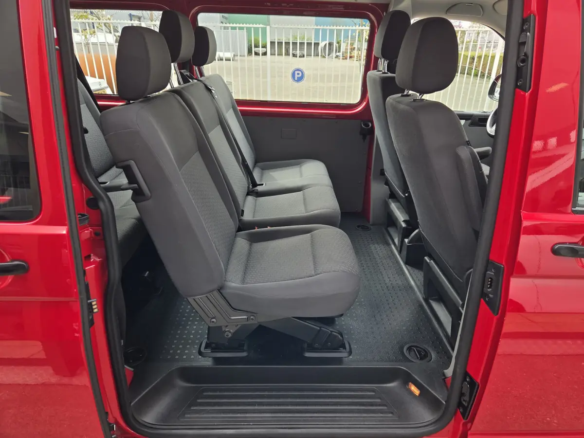 2.0 TDI L2 Comfortline Autom. 8-Personen