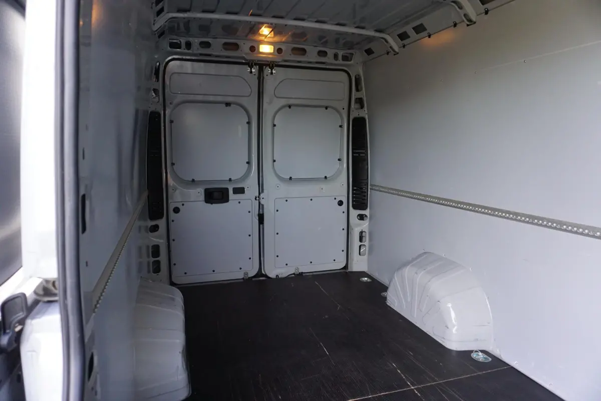 35H 2.2 MultiJet L4H2 180 pk |in topstaat |1e eigenaar |Grijs |Cruise |Climate control |Carplay |Trekhaak |Parkeersensoren |3500 KG |Mooie camperbasis