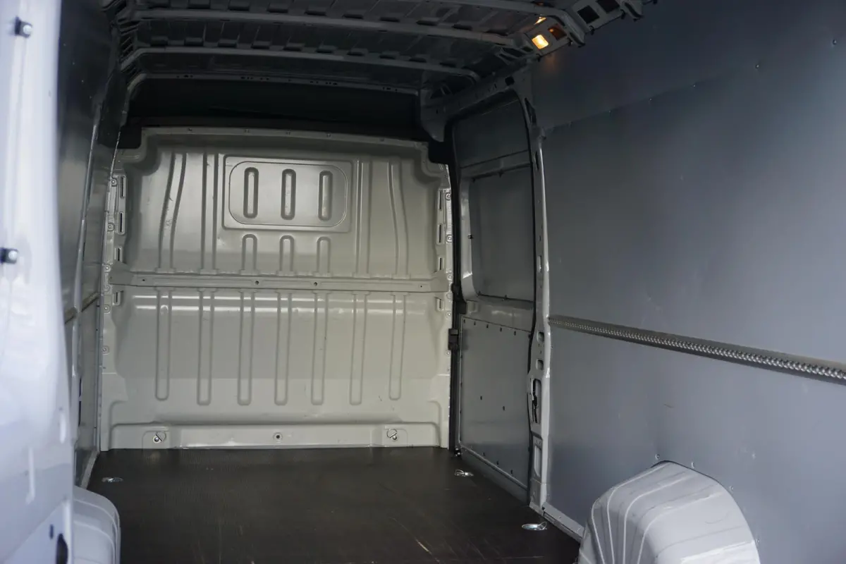 35H 2.2 MultiJet L4H2 180 pk |in topstaat |1e eigenaar |Grijs |Cruise |Climate control |Carplay |Trekhaak |Parkeersensoren |3500 KG |Mooie camperbasis