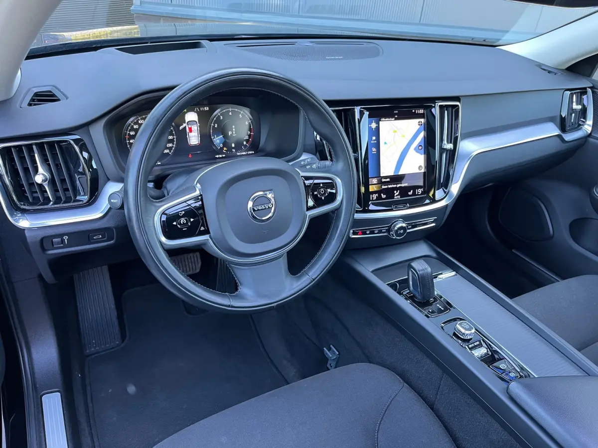 2.0 B3 Business Pro NL.Auto/Panoramadak/Elc. Trekhaak/Harman-Kardon/Camera/1Ste Eigenaar/Dealer onderhouden