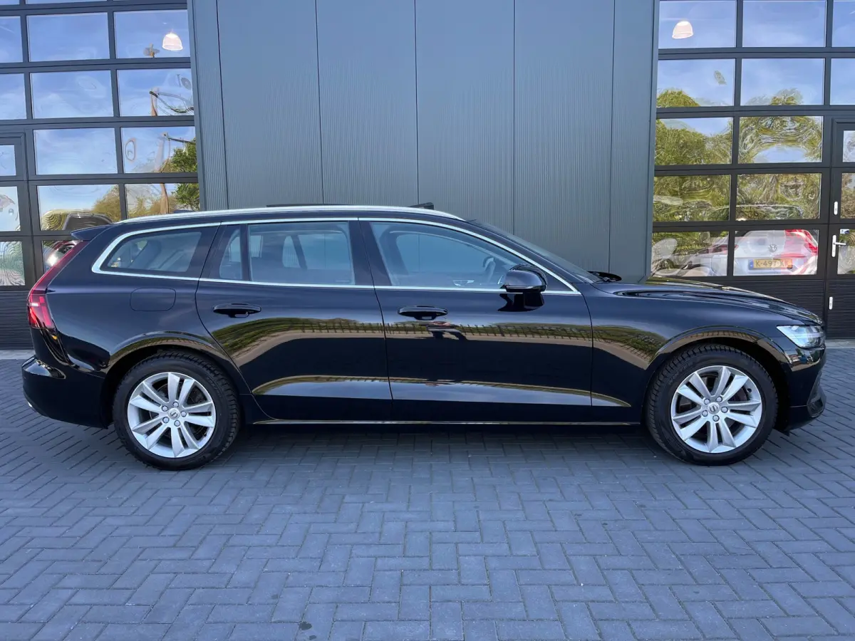 2.0 B3 Business Pro NL.Auto/Panoramadak/Elc. Trekhaak/Harman-Kardon/Camera/1Ste Eigenaar/Dealer onderhouden