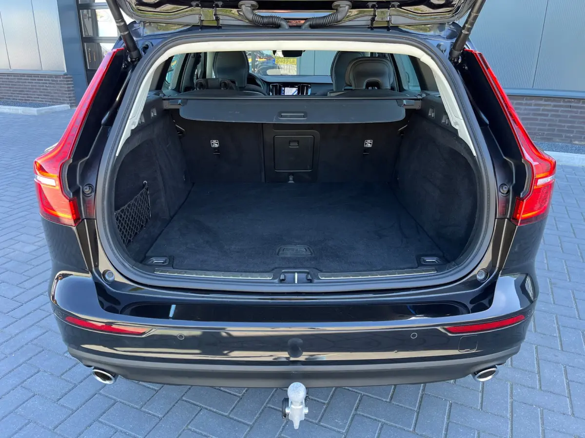 2.0 B3 Business Pro NL.Auto/Panoramadak/Elc. Trekhaak/Harman-Kardon/Camera/1Ste Eigenaar/Dealer onderhouden