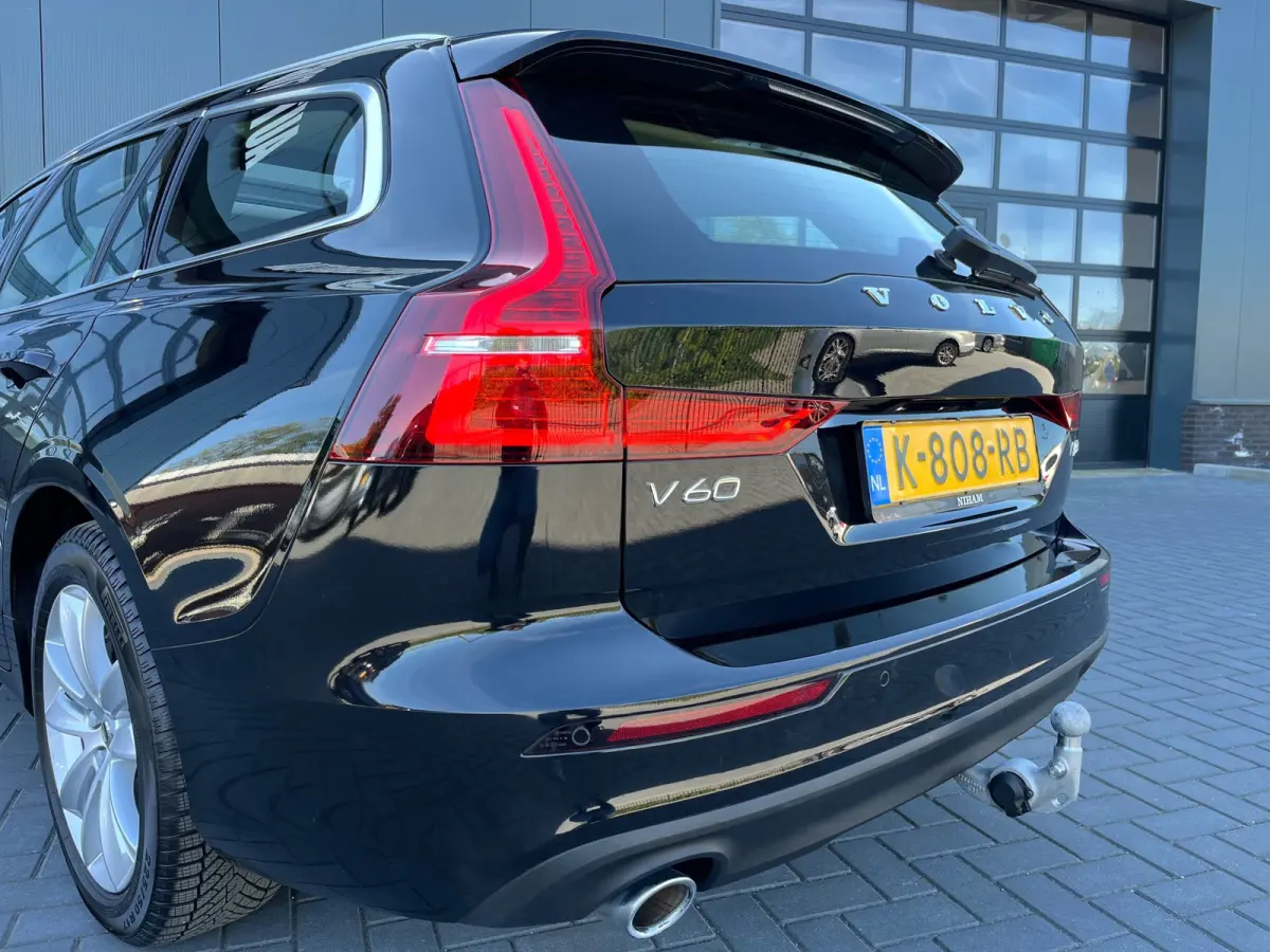 2.0 B3 Business Pro NL.Auto/Panoramadak/Elc. Trekhaak/Harman-Kardon/Camera/1Ste Eigenaar/Dealer onderhouden