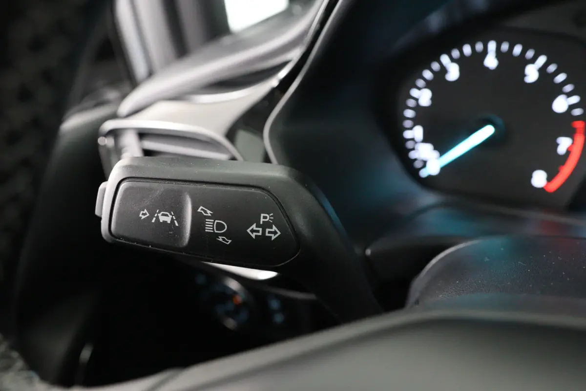 1.0 EcoBoost Titanium | Automaat! | Dealer Onderhouden! | Navi By App | Parkeersensoren | Cruise Control | Clima | Lichtmetalen Velgen