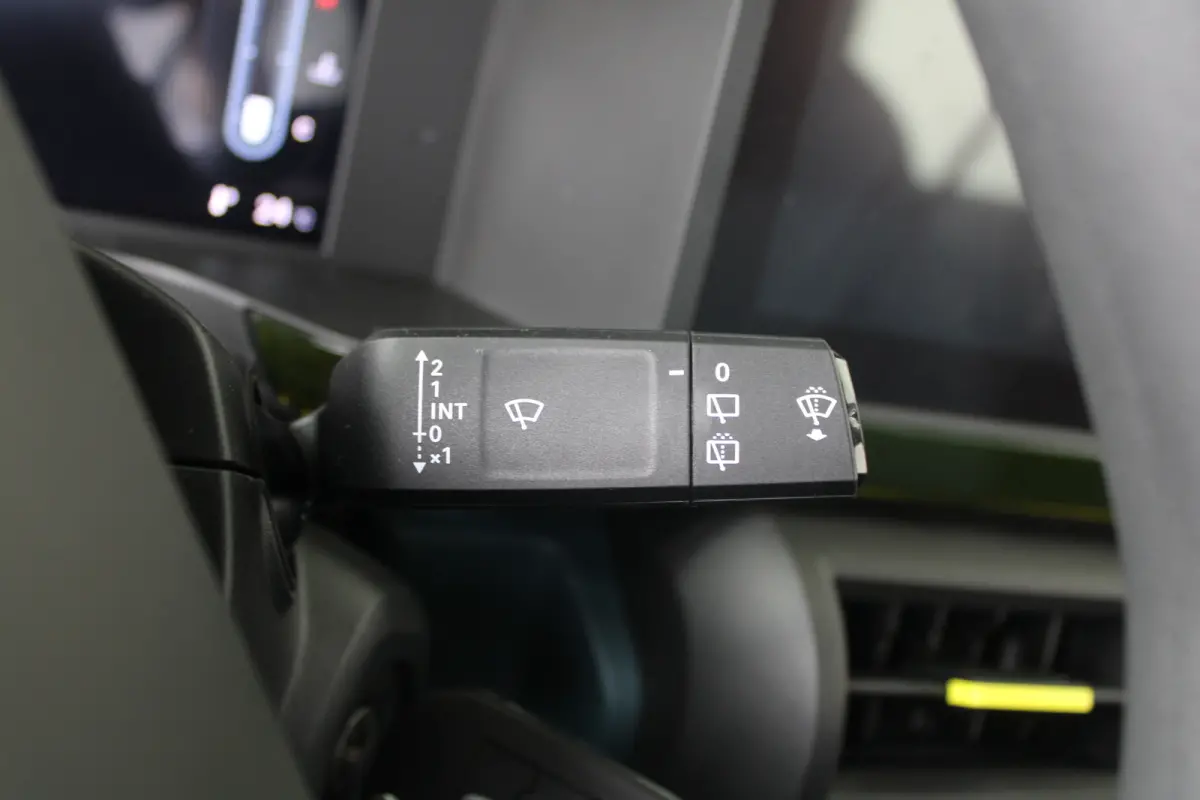 1.2 Hybrid ICON | 8 jaar garantie | Parkeersensoren Achter | Cruise control | Led verlichting