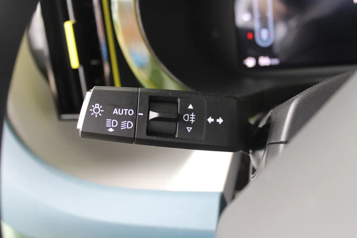 1.2 Hybrid ICON | 8 jaar garantie | Parkeersensoren Achter | Cruise control | Led verlichting