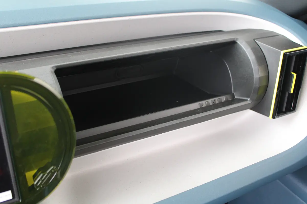 1.2 Hybrid ICON | 8 jaar garantie | Parkeersensoren Achter | Cruise control | Led verlichting