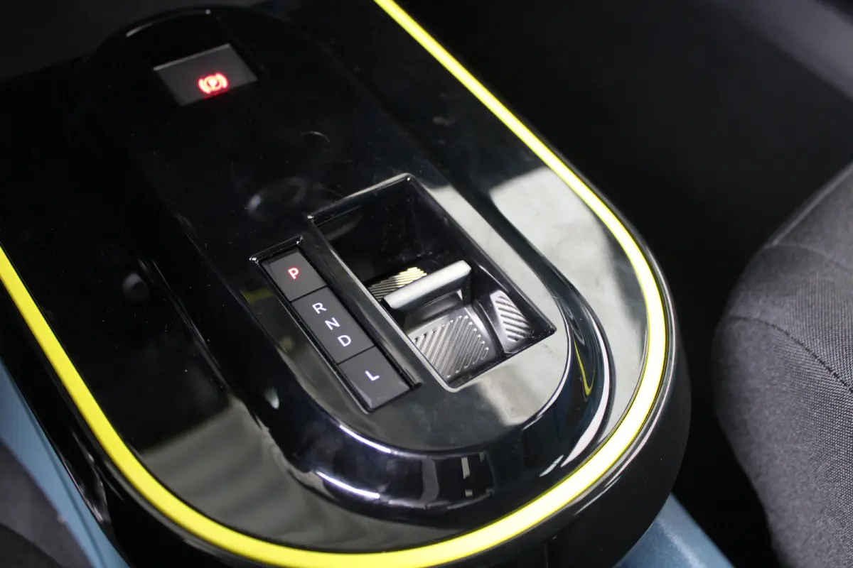 1.2 Hybrid ICON | 8 jaar garantie | Parkeersensoren Achter | Cruise control | Led verlichting