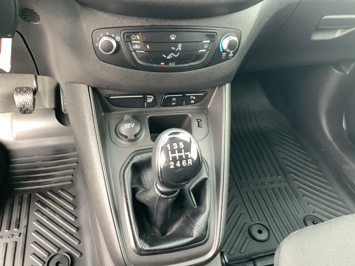 1.0 Limited EcoBoost S&S BENZINE Airco Cruise Navi Trekhaak 850 kg Alu Velg Euro 6