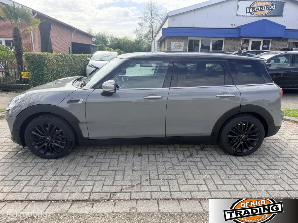 1.5 Cooper Serious Business Clima Navi trekhaak