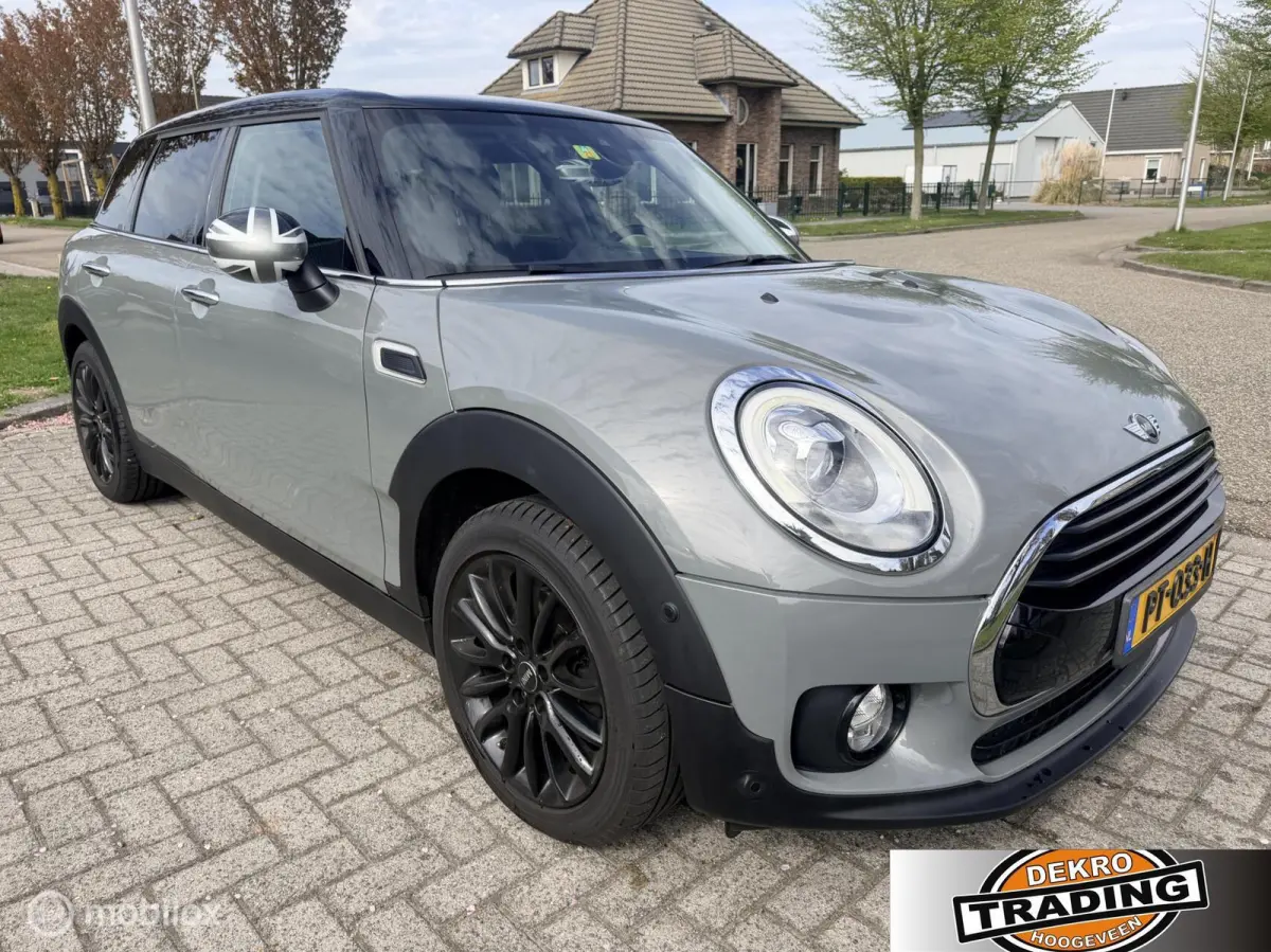 1.5 Cooper Serious Business Clima Navi trekhaak