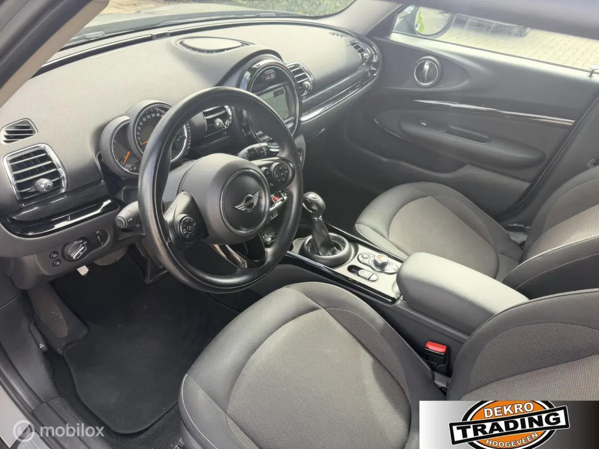 1.5 Cooper Serious Business Clima Navi trekhaak