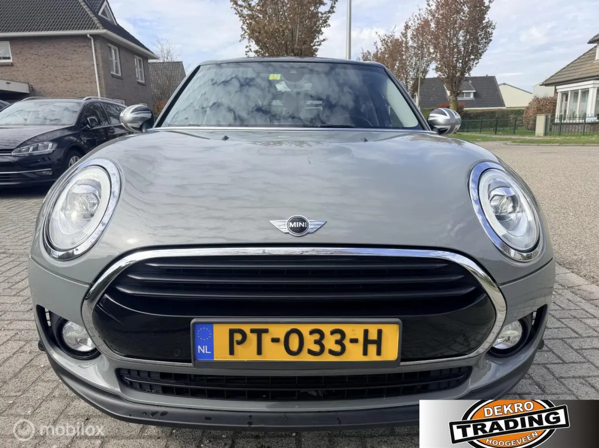 1.5 Cooper Serious Business Clima Navi trekhaak