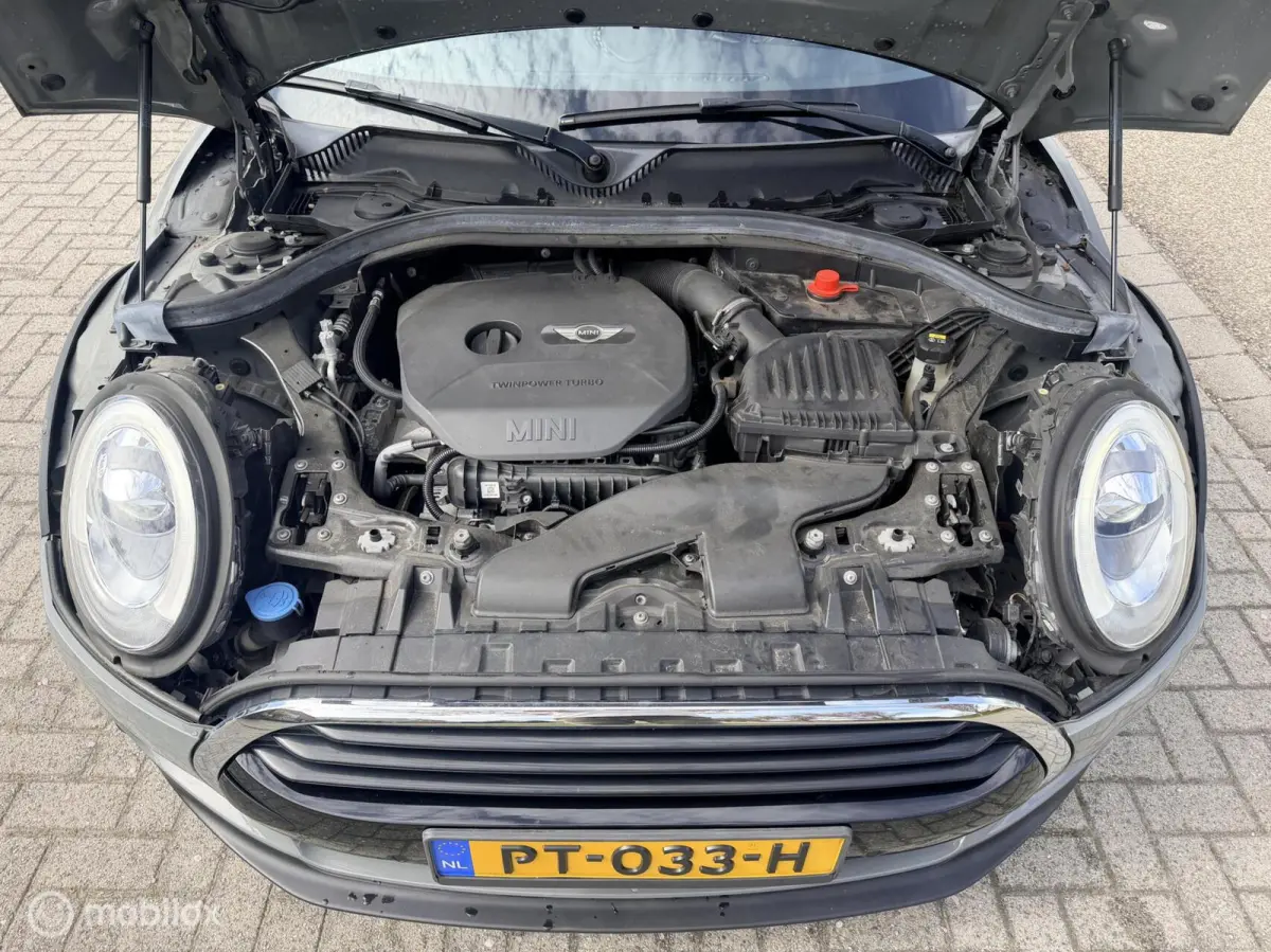 1.5 Cooper Serious Business Clima Navi trekhaak