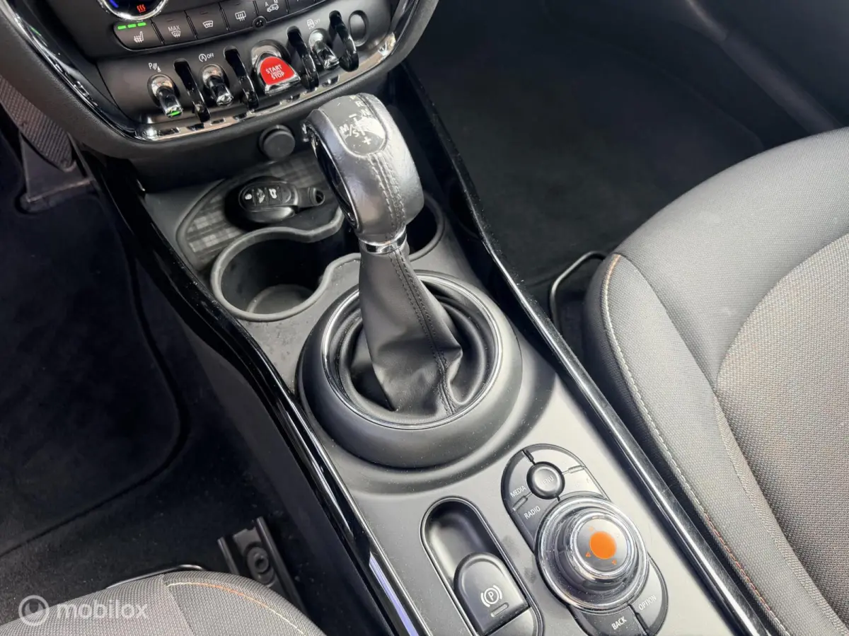 1.5 Cooper Serious Business Clima Navi trekhaak