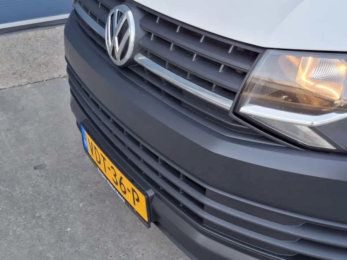 2.0 TDI L1H1 Highline AIRCO / TREKHAAK / 3 ZITS / EURO 6 / N.A.P