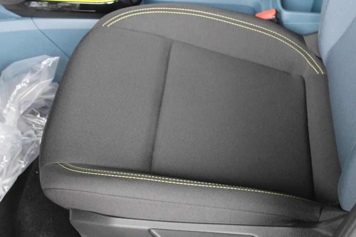 1.2 Hybrid ICON | 8 jaar garantie | Cruise control | Led verlichting | Apple carplay & Android auto |