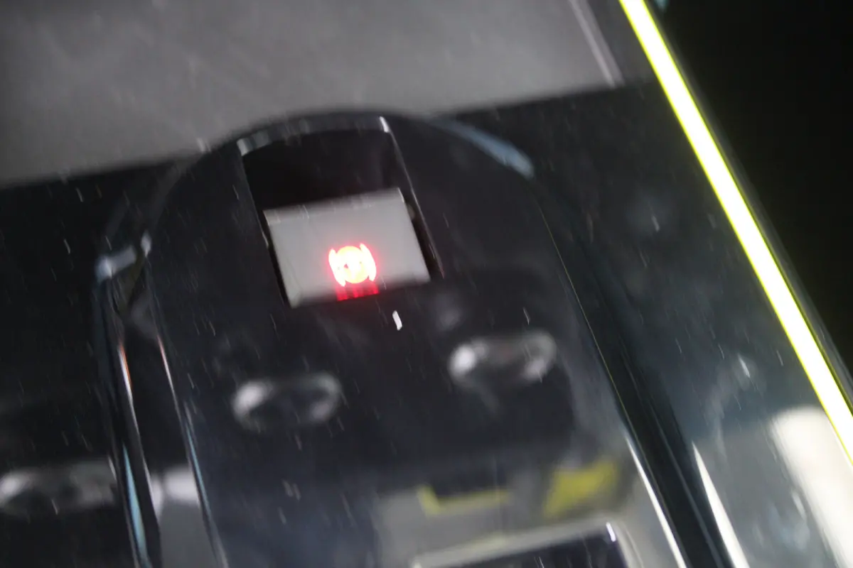 1.2 Hybrid ICON | 8 jaar garantie | Cruise control | Led verlichting | Apple carplay & Android auto |