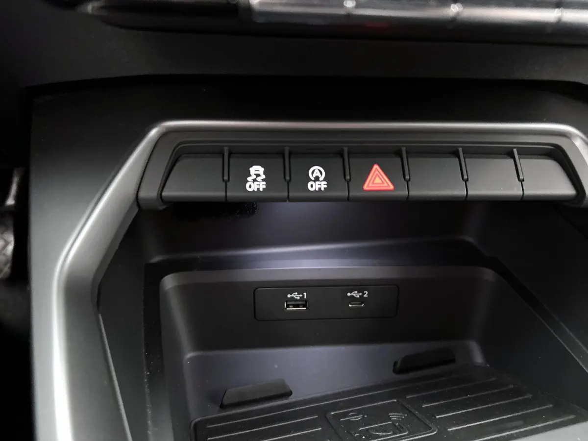 35 TFSI S edition | Navigatie | Cruise control | Airco | Stoelverwarming | Parkeersensoren |