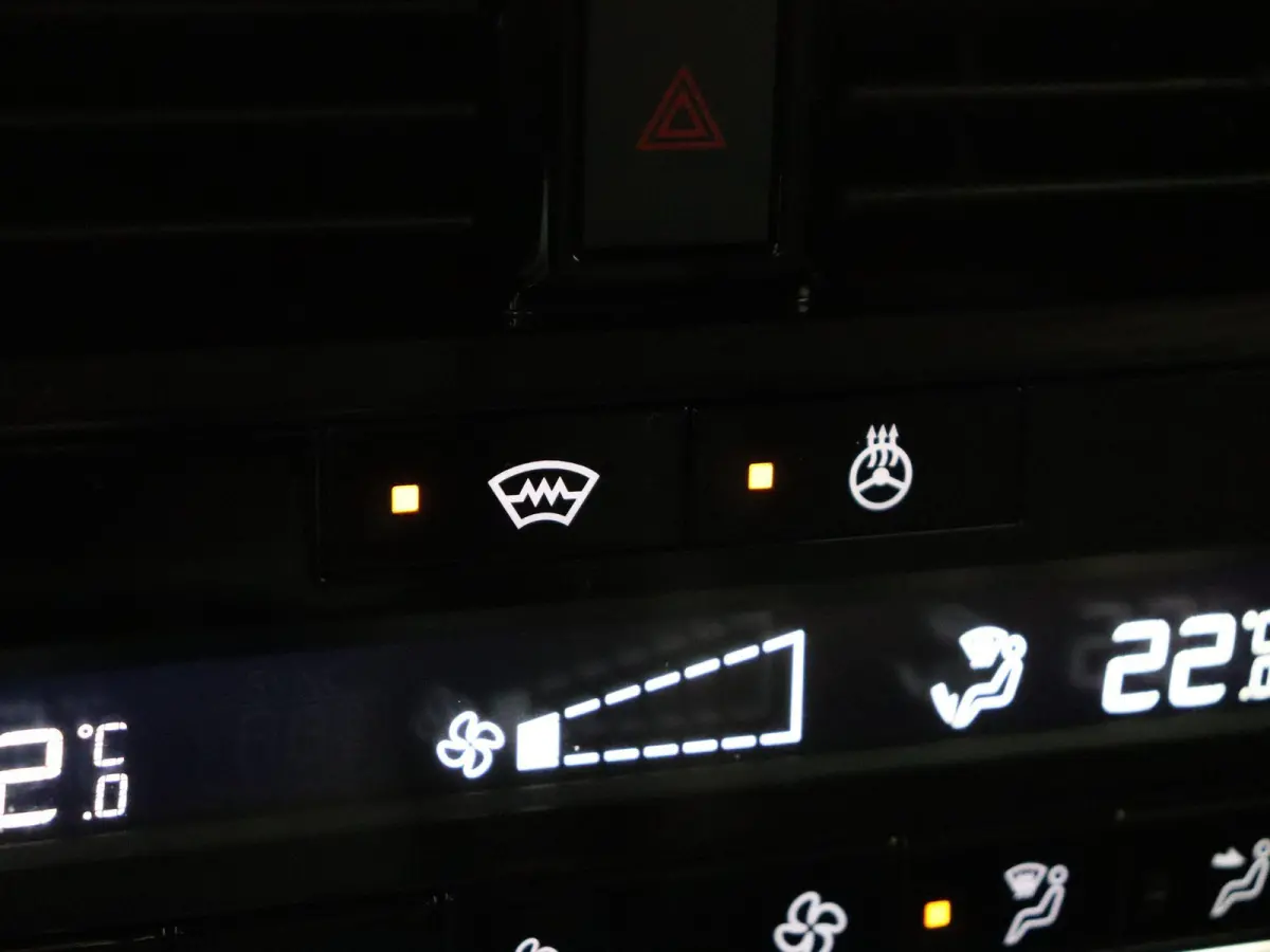 1.5 e-Power N-Connecta | Stoel, Stuur en Voorruitverwarming | Head-Up Display | Elektrische Achterklep | Rondom Camera |