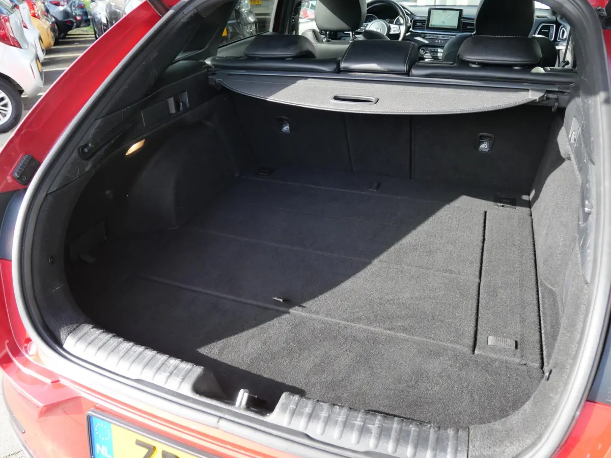 1.0 T-GDI GT-PlusLine | Schuif/Kanteldak | Electrische Stoelen | JBL | Navi | Camera | Electrische Klep |