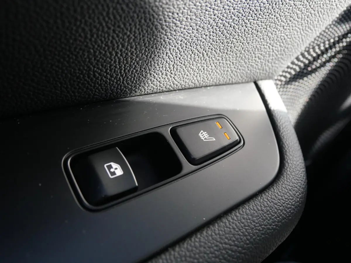 1.0 T-GDI GT-PlusLine | Schuif/Kanteldak | Electrische Stoelen | JBL | Navi | Camera | Electrische Klep |