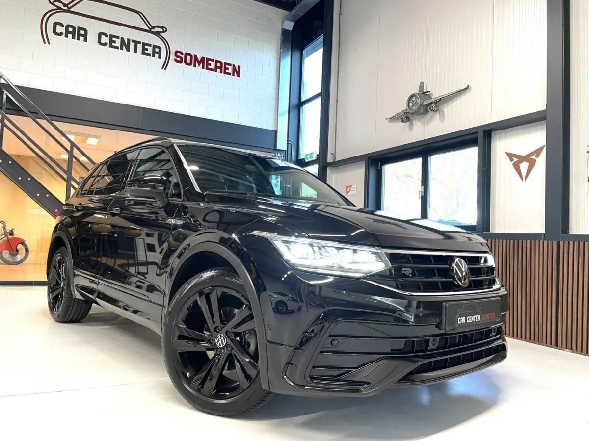 1.5 TSI R-Line Black Style/ Cam/ Keyless/ Matrix IQ