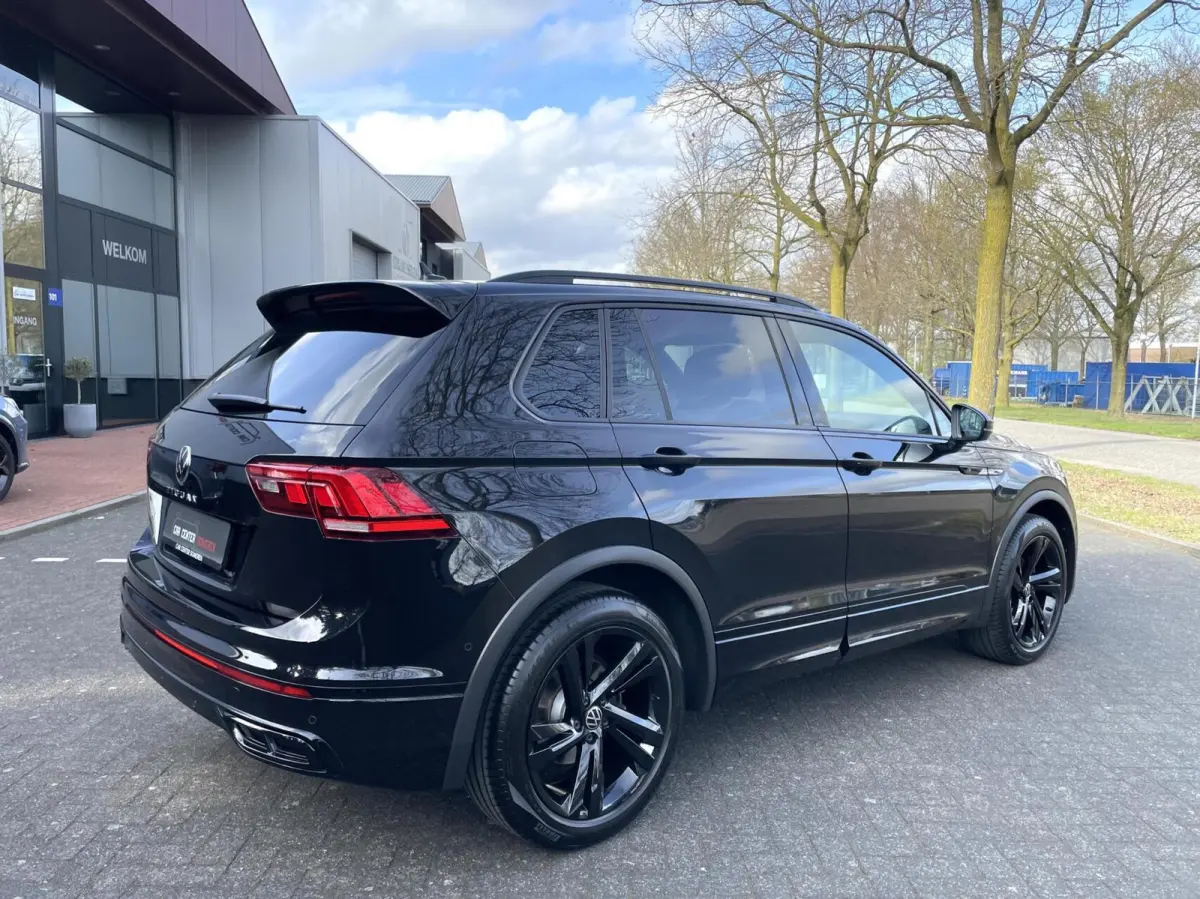 1.5 TSI R-Line Black Style/ Cam/ Keyless/ Matrix IQ