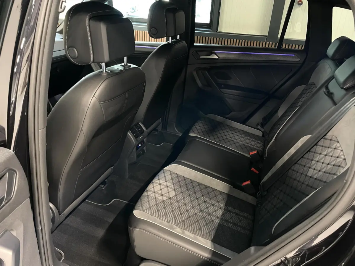 1.5 TSI R-Line Black Style/ Cam/ Keyless/ Matrix IQ
