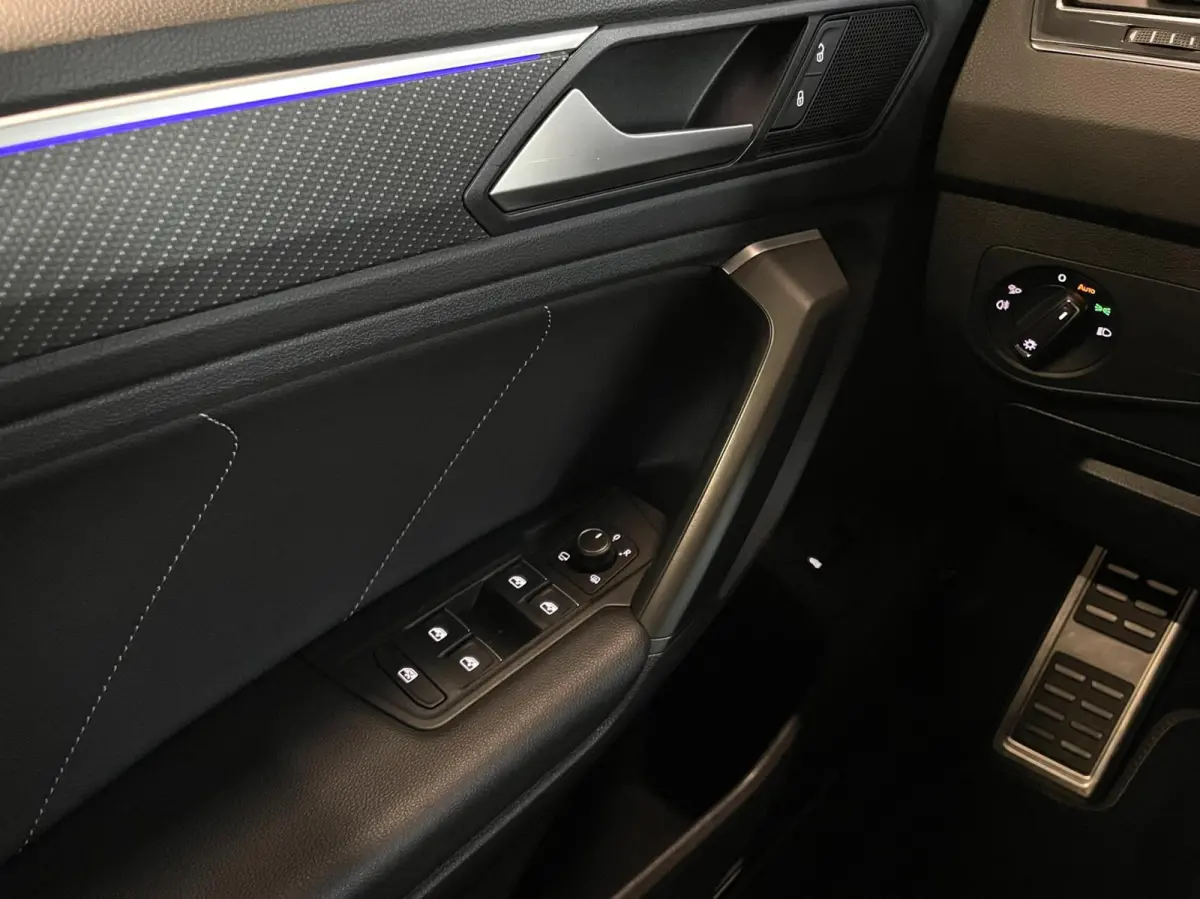 1.5 TSI R-Line Black Style/ Cam/ Keyless/ Matrix IQ