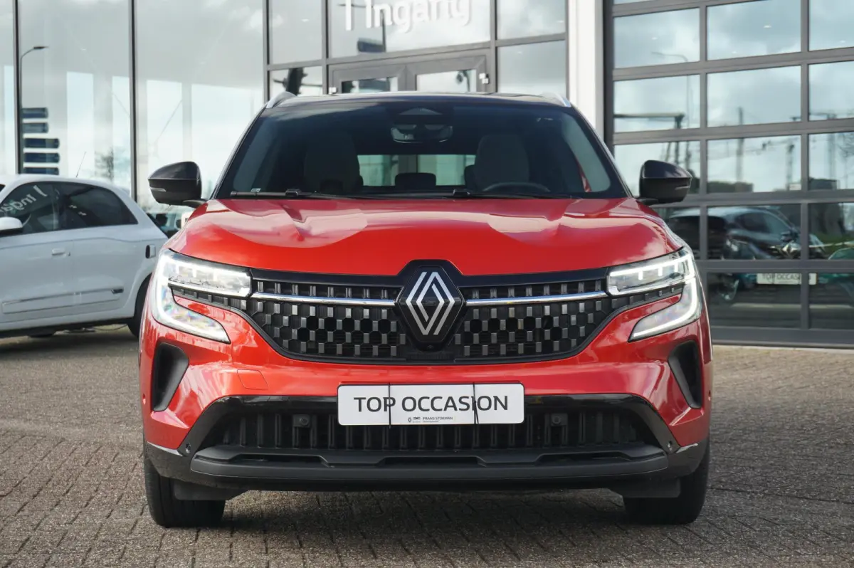 1.2 E-Tech full hybrid 200 Techno