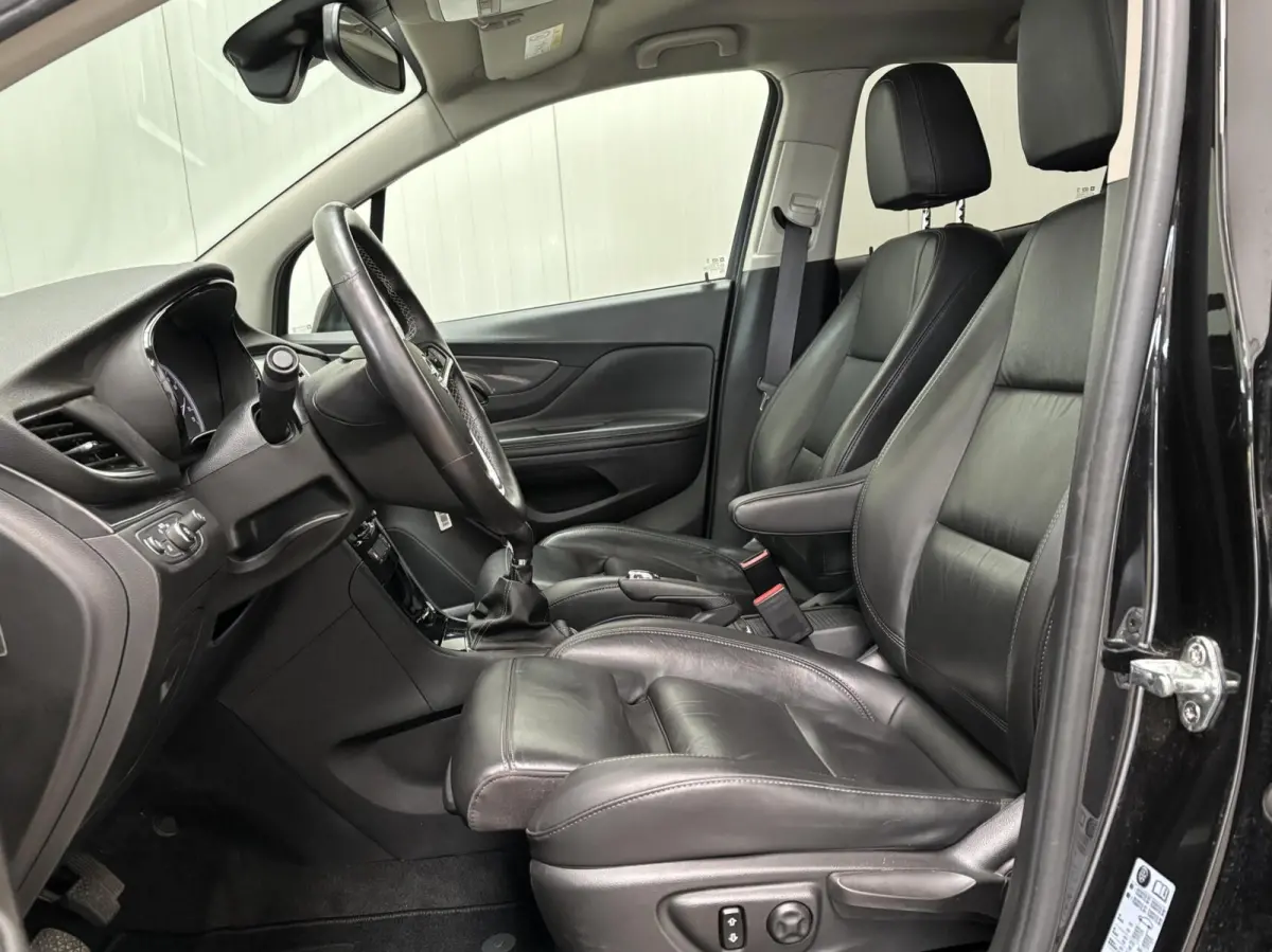 1.4 Turbo Innovation / Winter Pack / Leder / Comfort stoelen / Trekhaak / Camera / Carplay / Rijklaar!