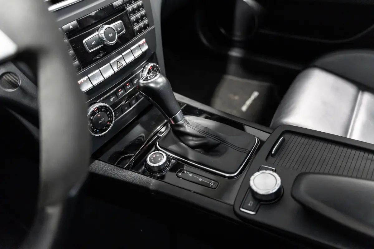 AMG 63 Performance Package 487PK Carbon