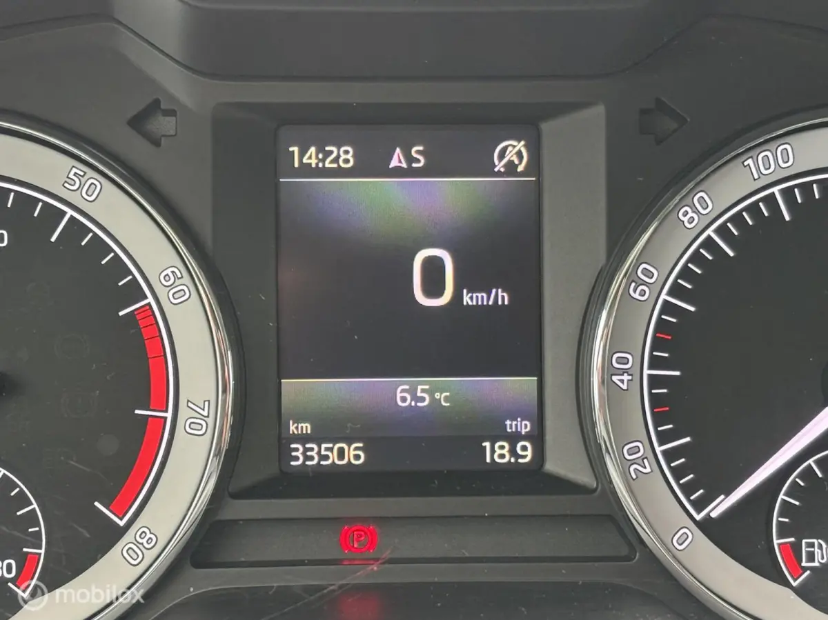 1.0 TSI Greentech Business Edition.