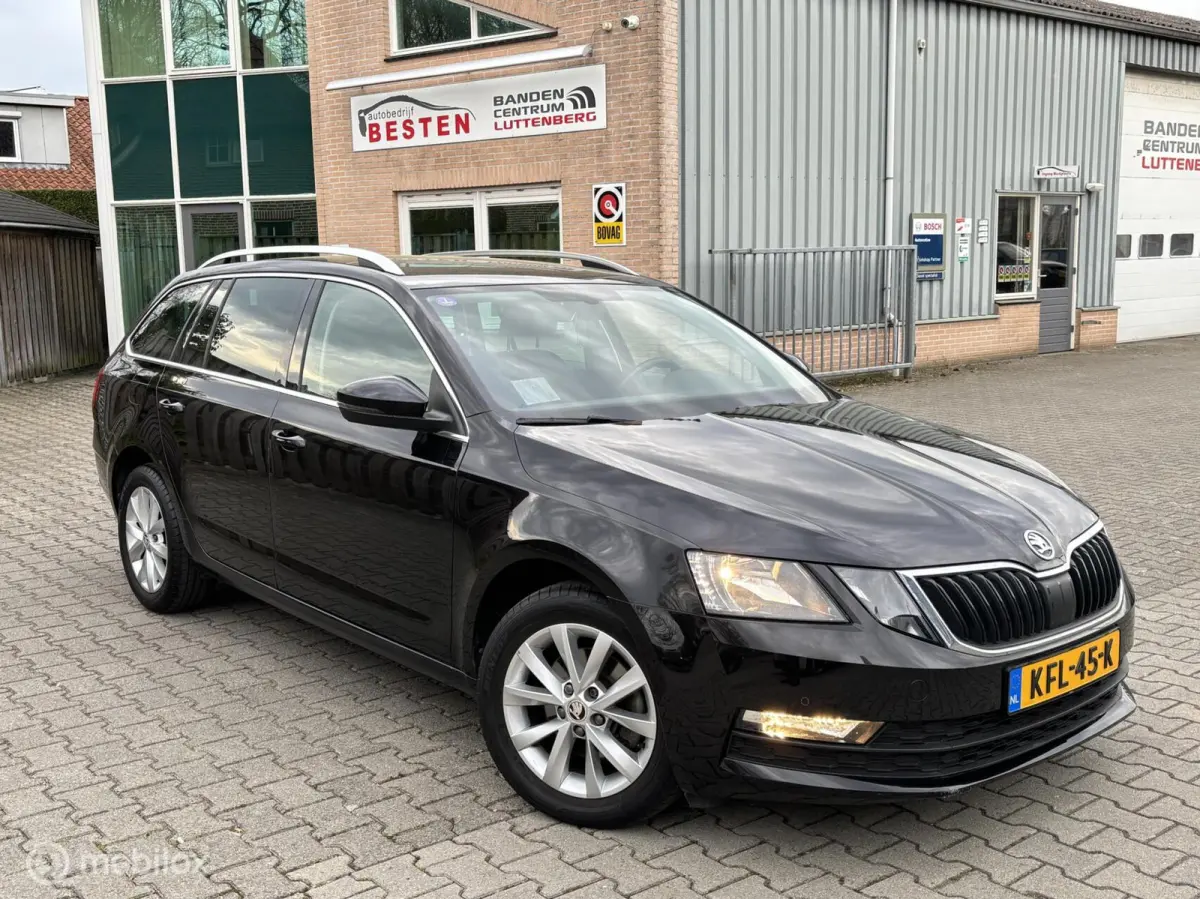 1.0 TSI Greentech Business Edition.