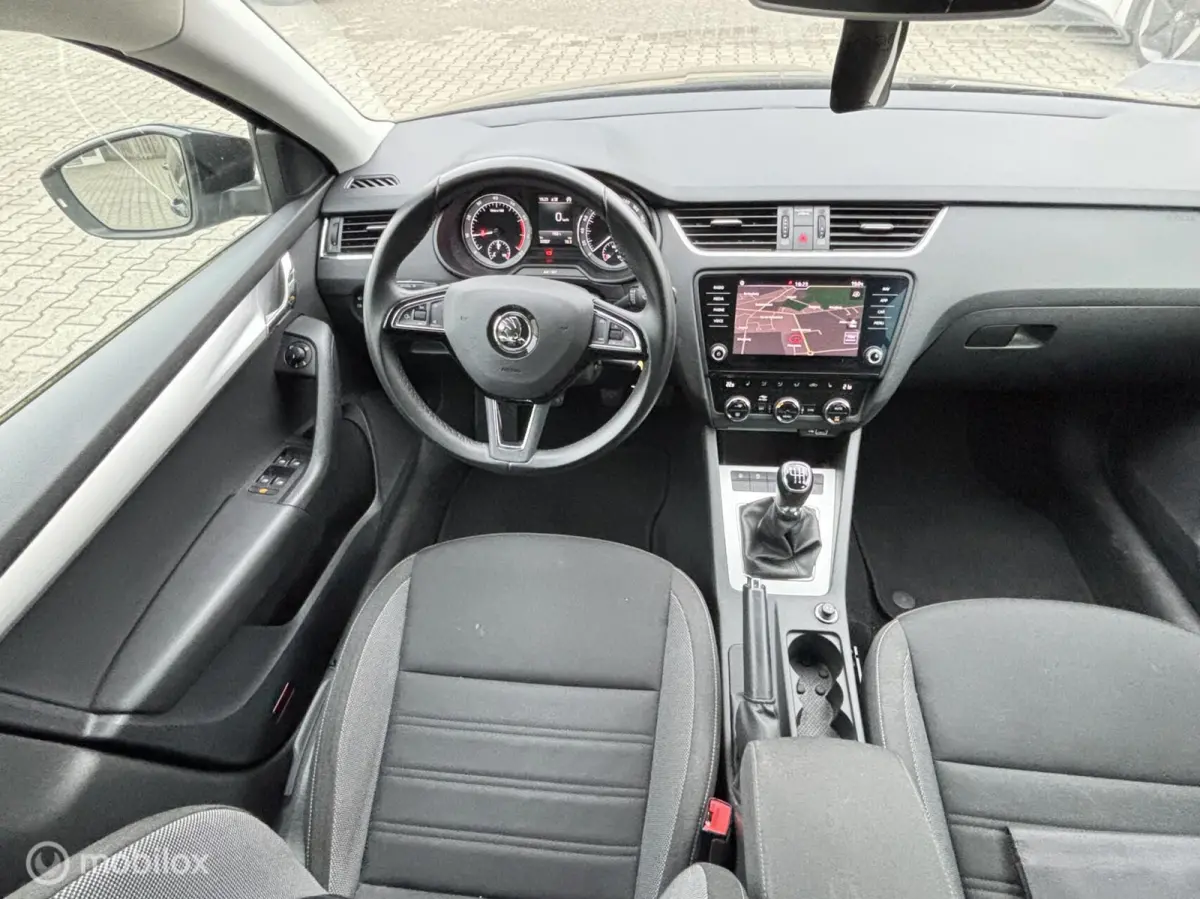 1.0 TSI Greentech Business Edition.