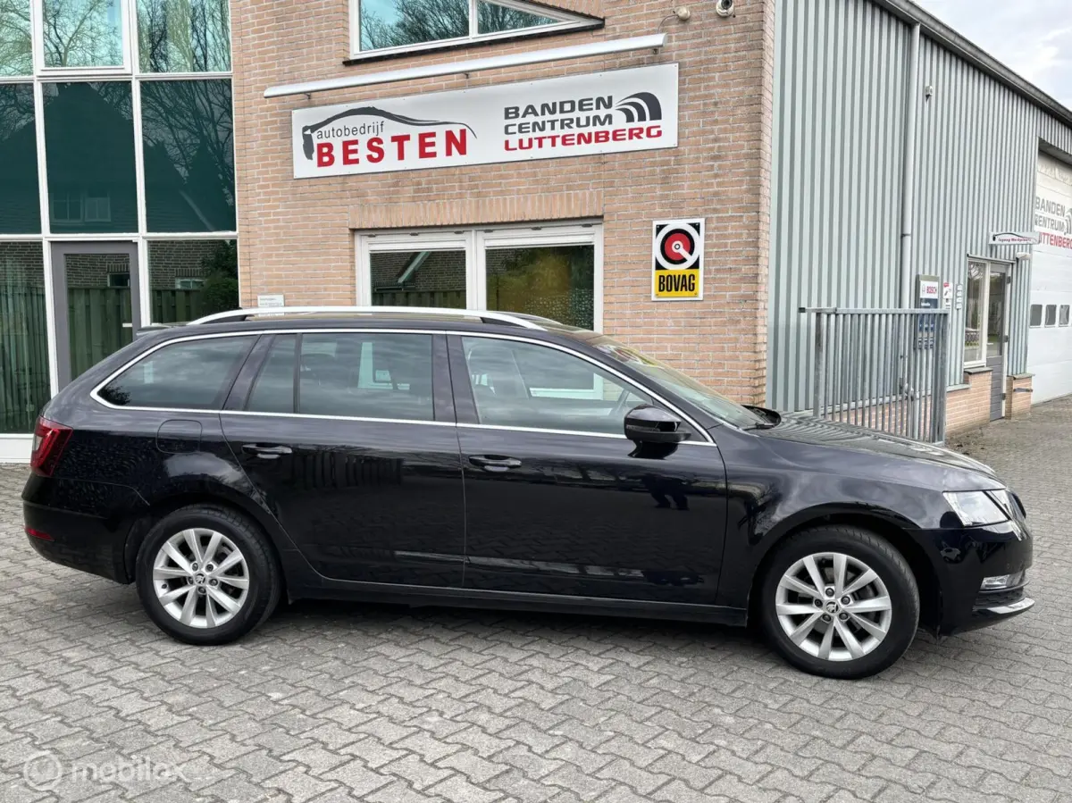 1.0 TSI Greentech Business Edition.
